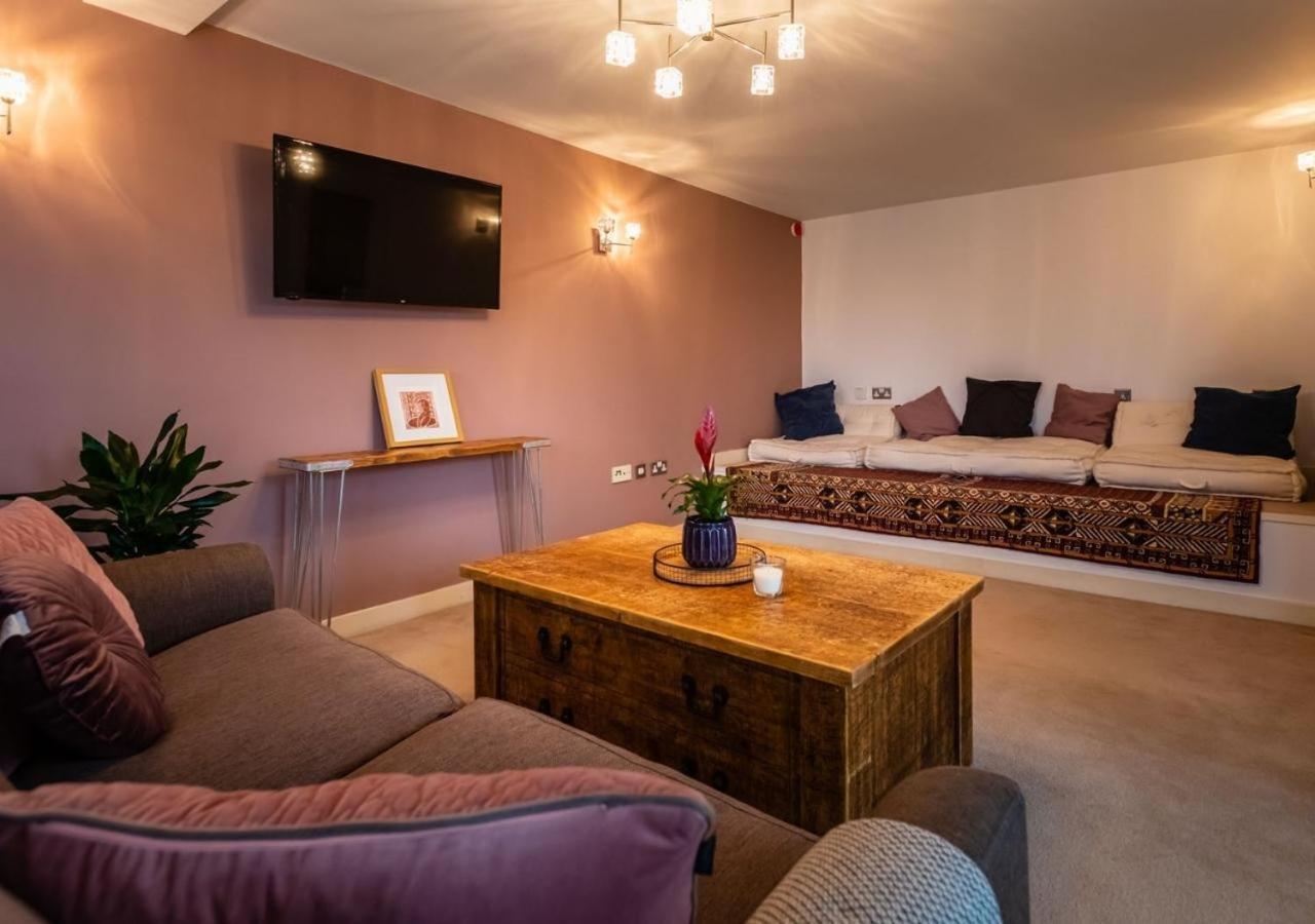 Lux Duplex Apartment 19Th Century Chapel Wakefield Centre Экстерьер фото
